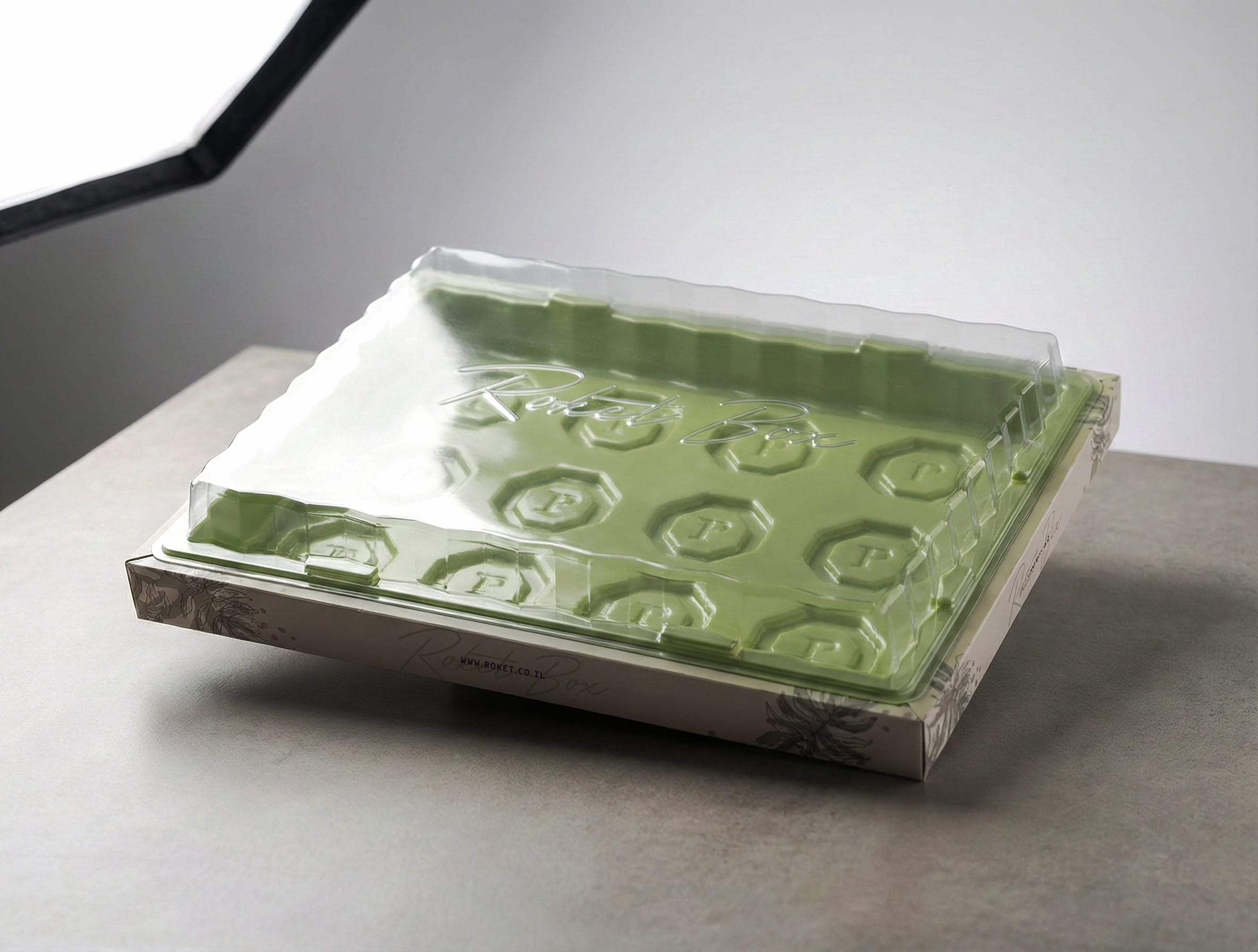 roket-modular-packaging-platform Industrial-designed modular catering tray with transparent lid